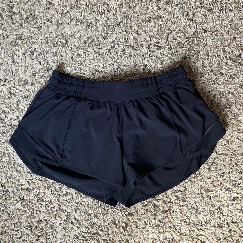 Lululemon hotty hot 2.5 in shorts! Lightly worn